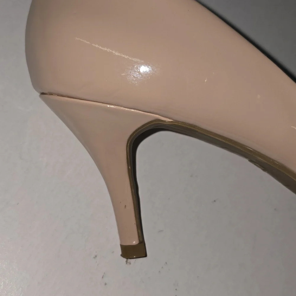 New Directions Beige Nude Heels w Peep Toes Womens Size 8.5 - Picture 9 of 12